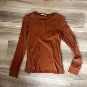 Long sleeve top